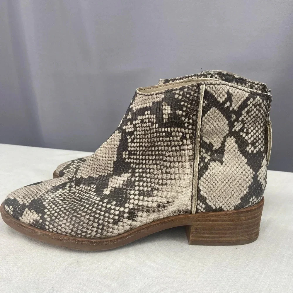 Dolce Vita Tavin Ankle‎ Bootie in Snakeskin Reptile Size 8